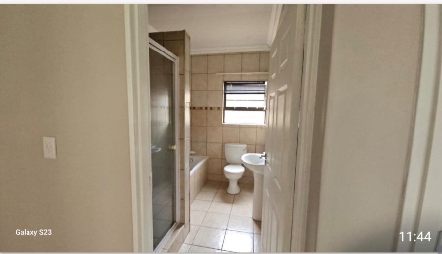 2 Bedroom Property for Sale in Pellissier Free State